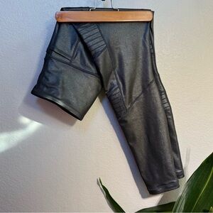 Athleta Inclination Moto Tight